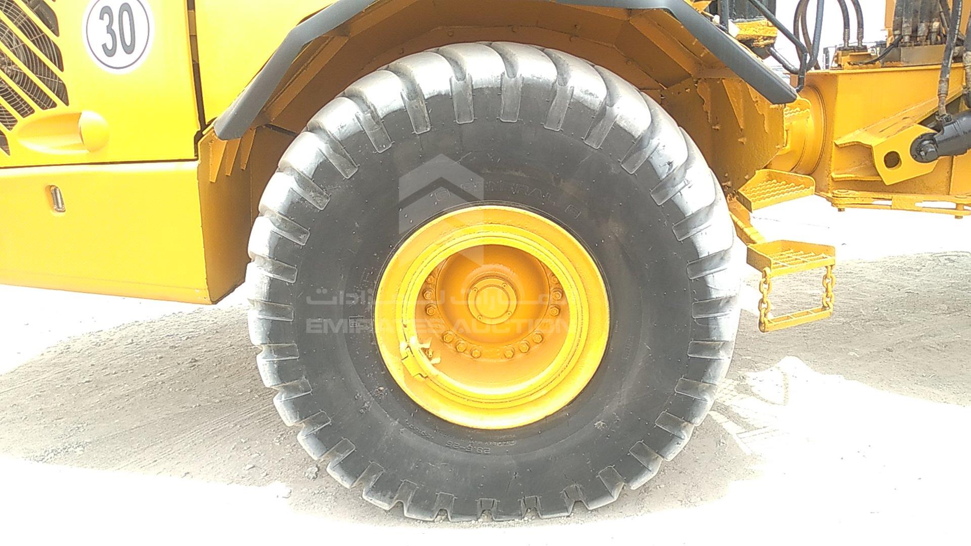 2011 VOLVO A 40 E VIN: VCE0A40EA00013516