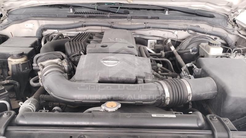 5N1AR1N8XBC629793 Auction: EmiratesAuction Lot: 405707 5N1AR1N8XBC629793 Nissan Pathfinder 2011 WHITE Photo 25
