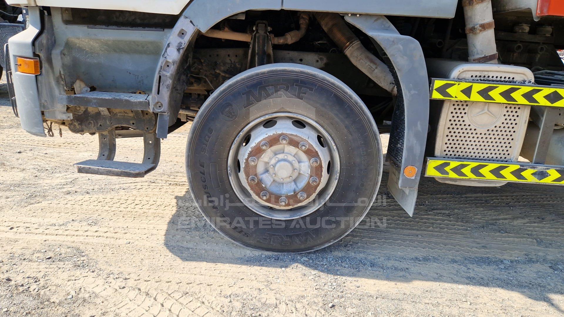 2008 MERCEDES ACTROS VIN: WDAKHCAA98L279424