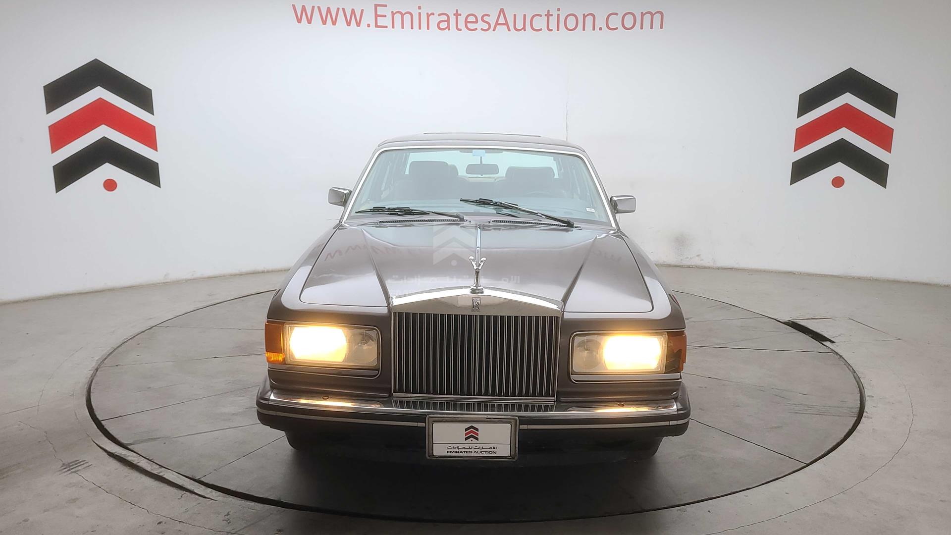 1990 ROLLS-ROYCE SILVER SPUR VIN: SCAZN02A2LCX32977