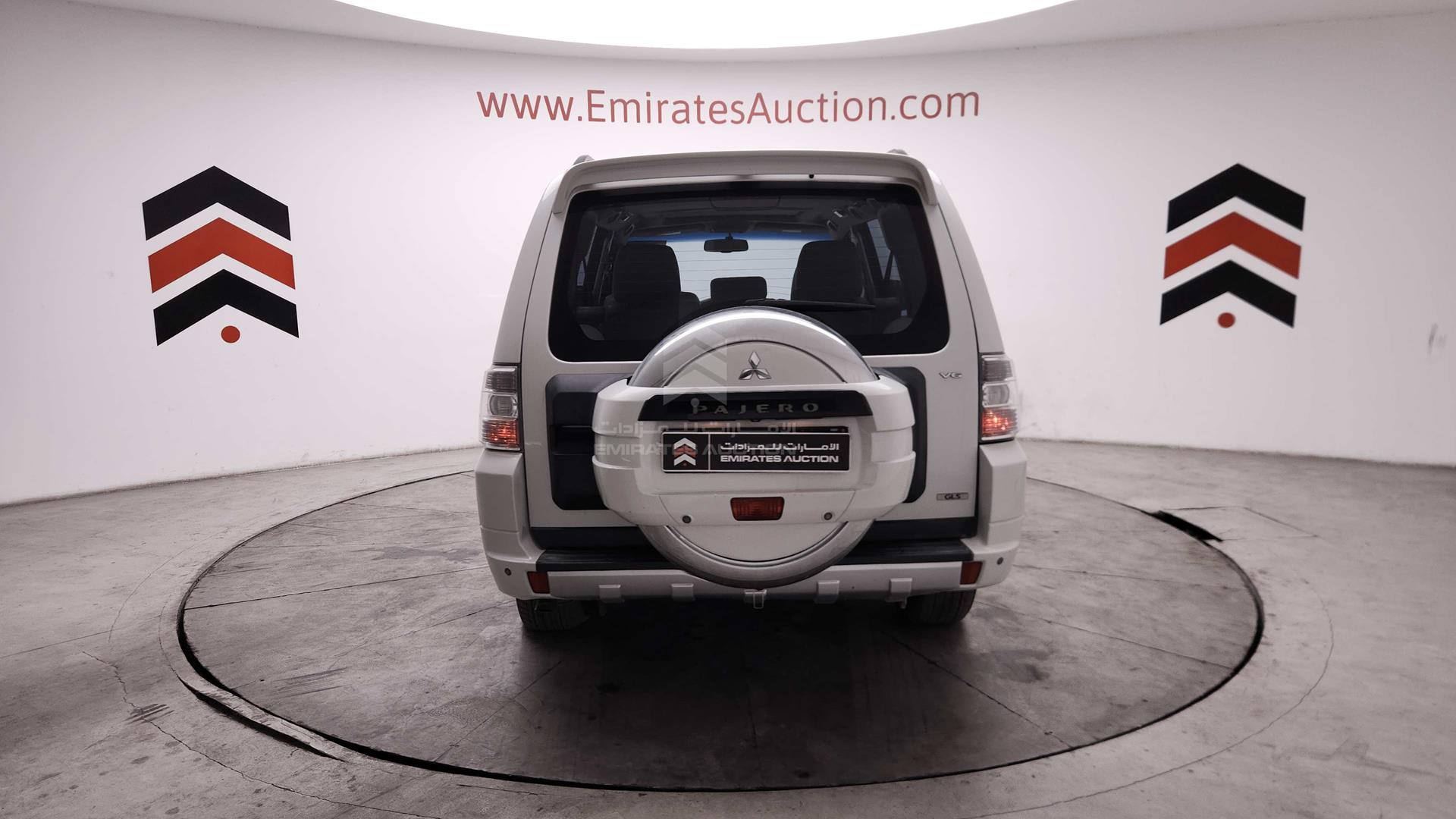 2014 MITSUBISHI PAJERO VIN: JMYLRV95WEJ703780