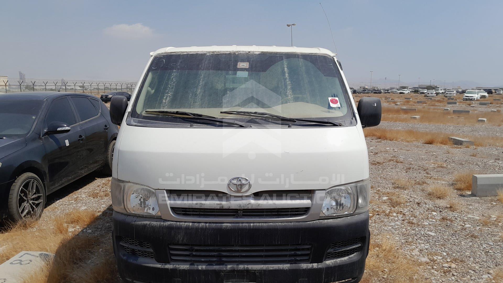 2006 TOYOTA HIACE VIN: JTFHX02P860009831