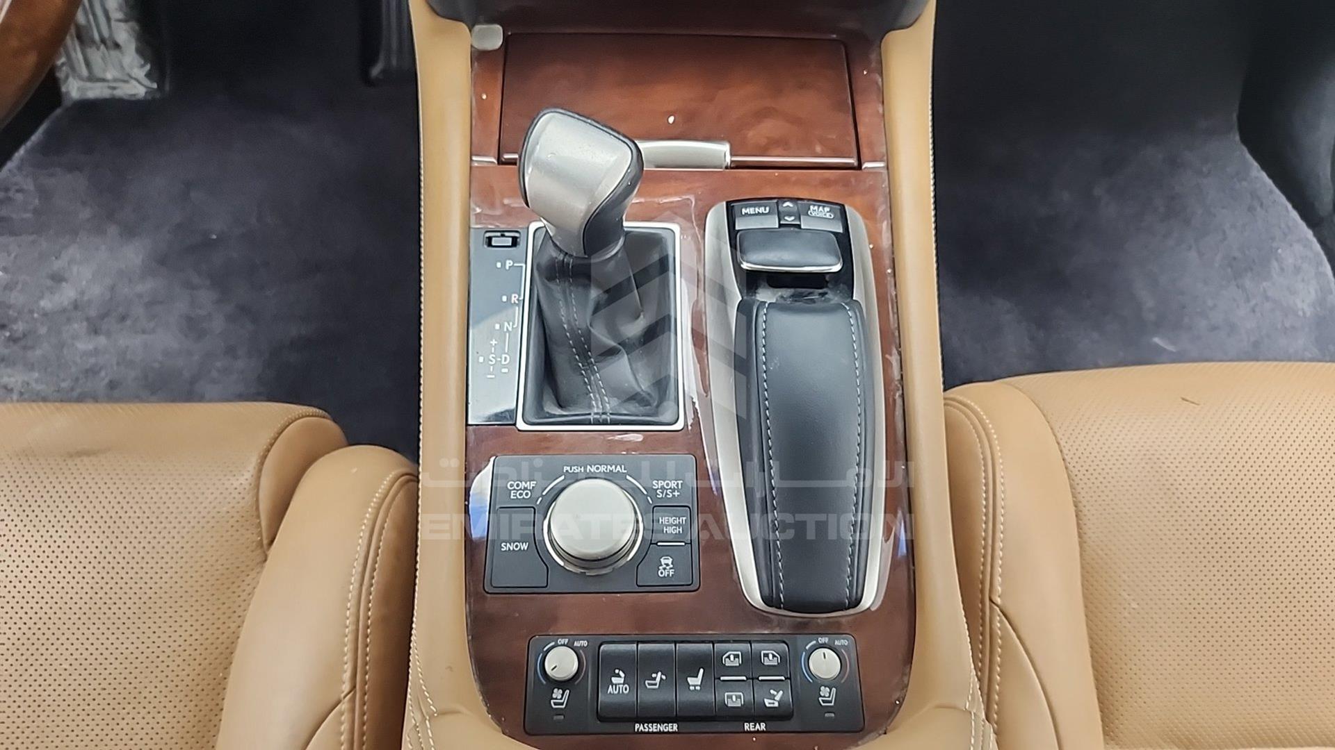 2014 LEXUS LS 460 L VIN: JTHGL46F7E5053585
