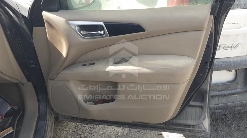 5N1AR2M50EC626502 Auction: EmiratesAuction Lot: 408569 5N1AR2M50EC626502 Nissan Pathfinder 2014 GREY Photo 23