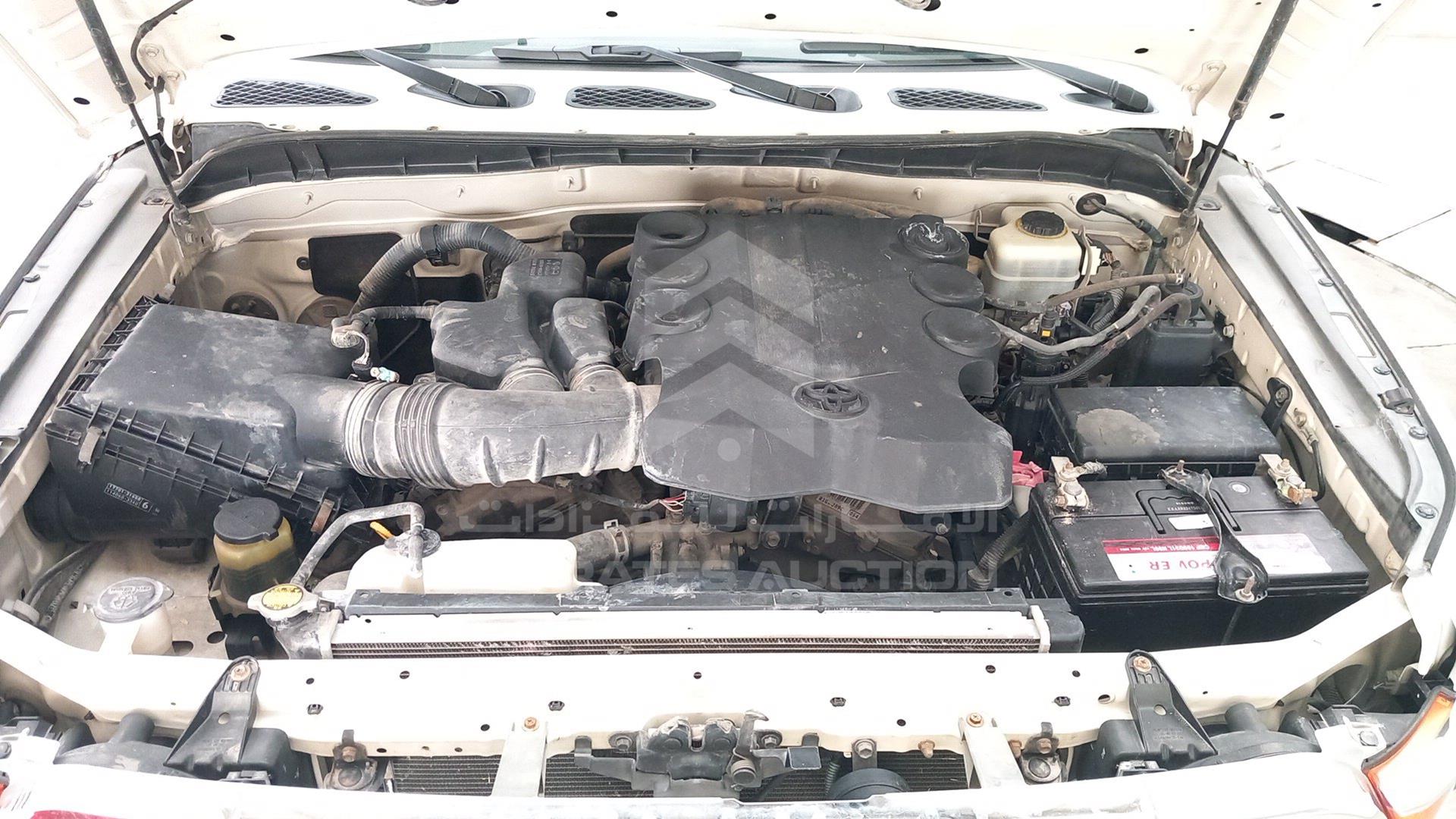 2010 TOYOTA FJ CRUISER VIN: JTEBU11F7AK087211