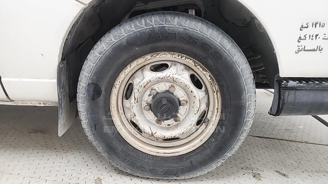 2010 Nissan Urvan — Front Right Tyre — Photo 24