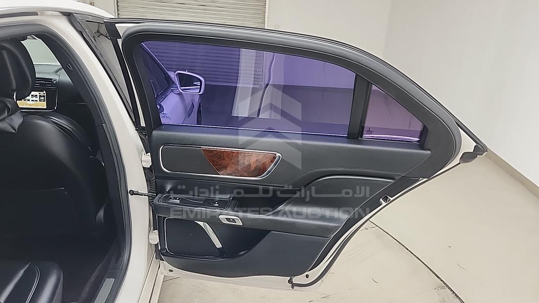 لينكولن Continental 2017 — الباب الخلفي الأيمن — صورة 29