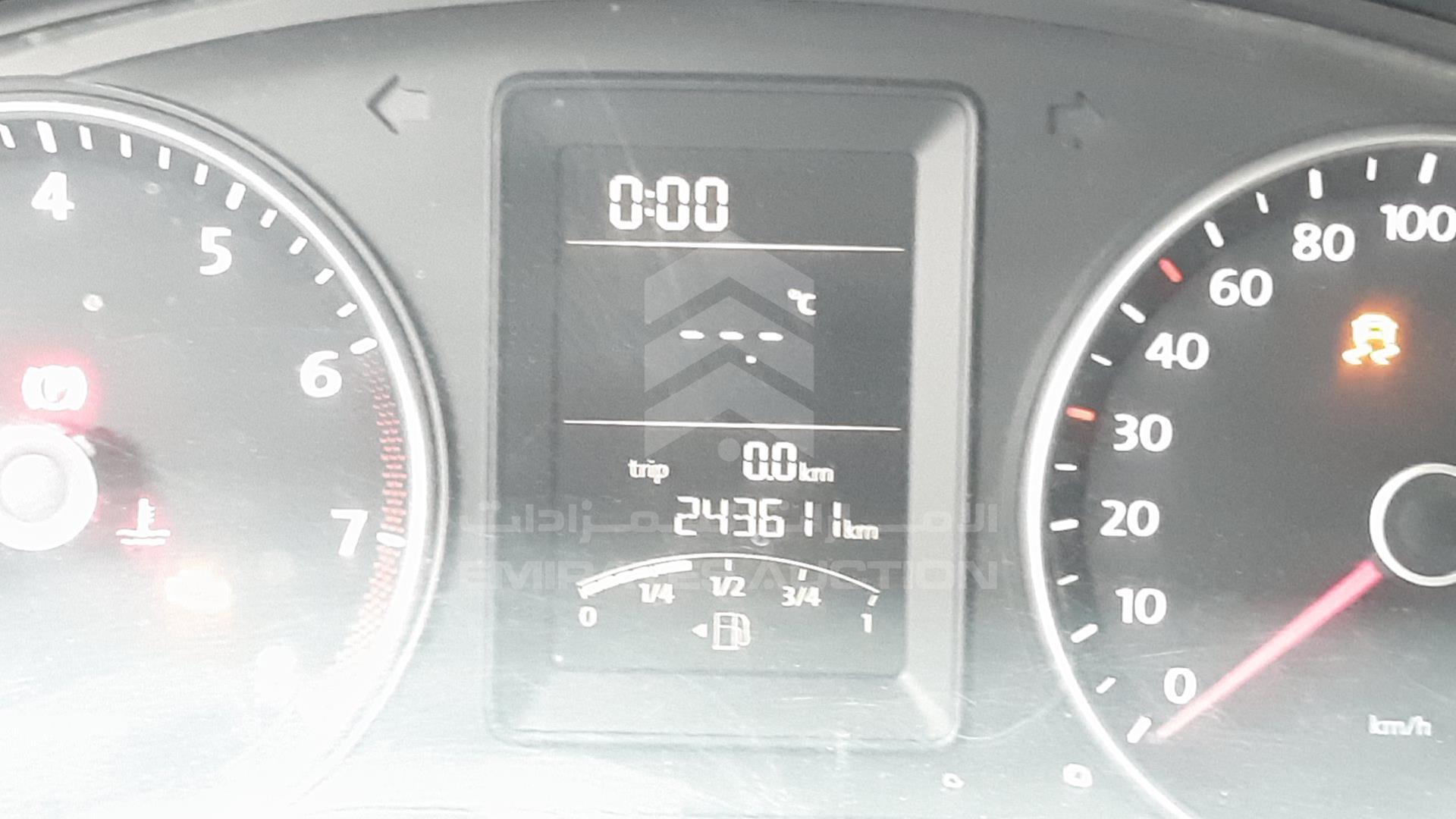 2015 VOLKSWAGEN --- VIN: WV1DBZSV4FH001001
