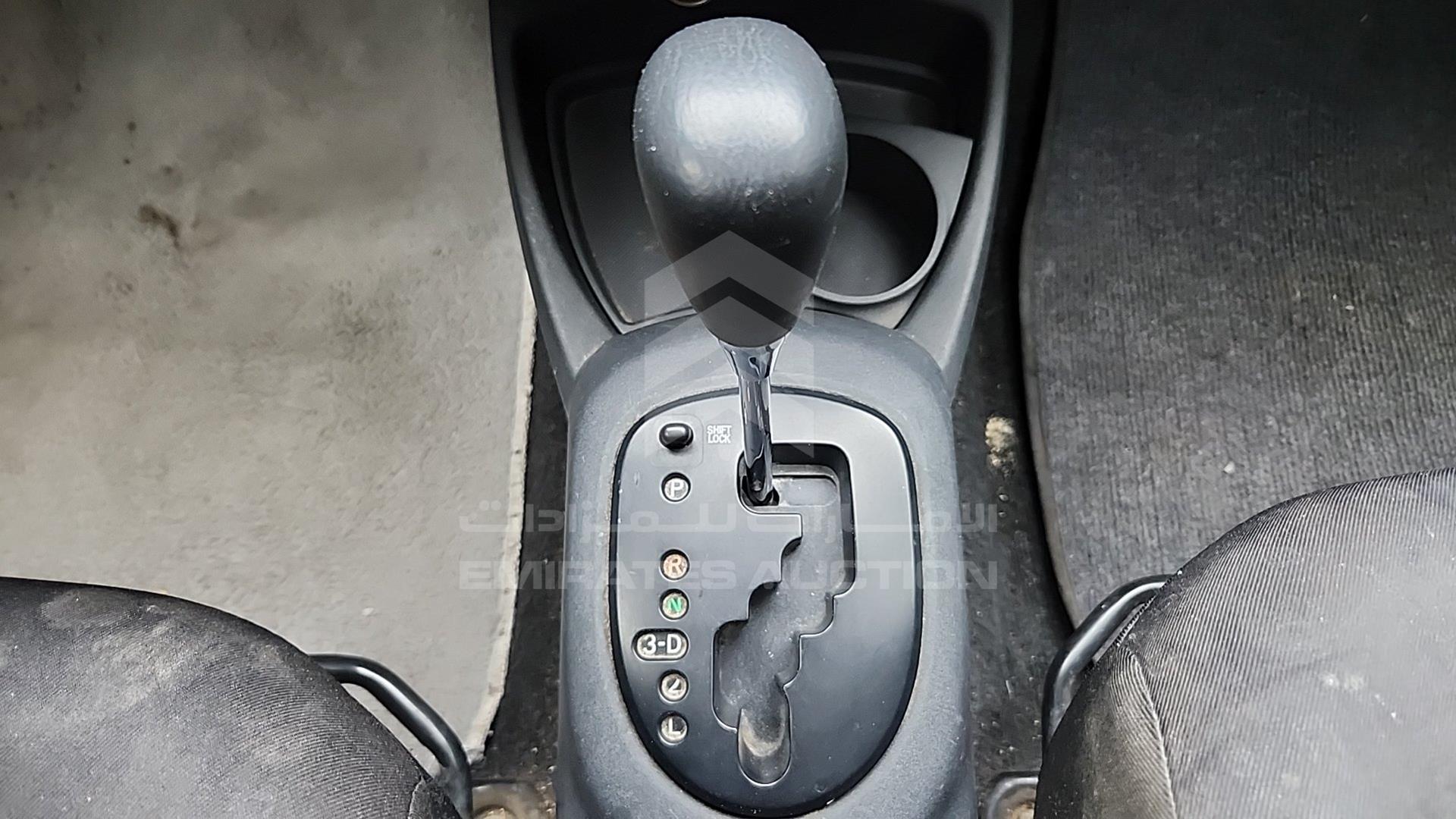2008 TOYOTA YARIS VIN: JTDKW923185102750