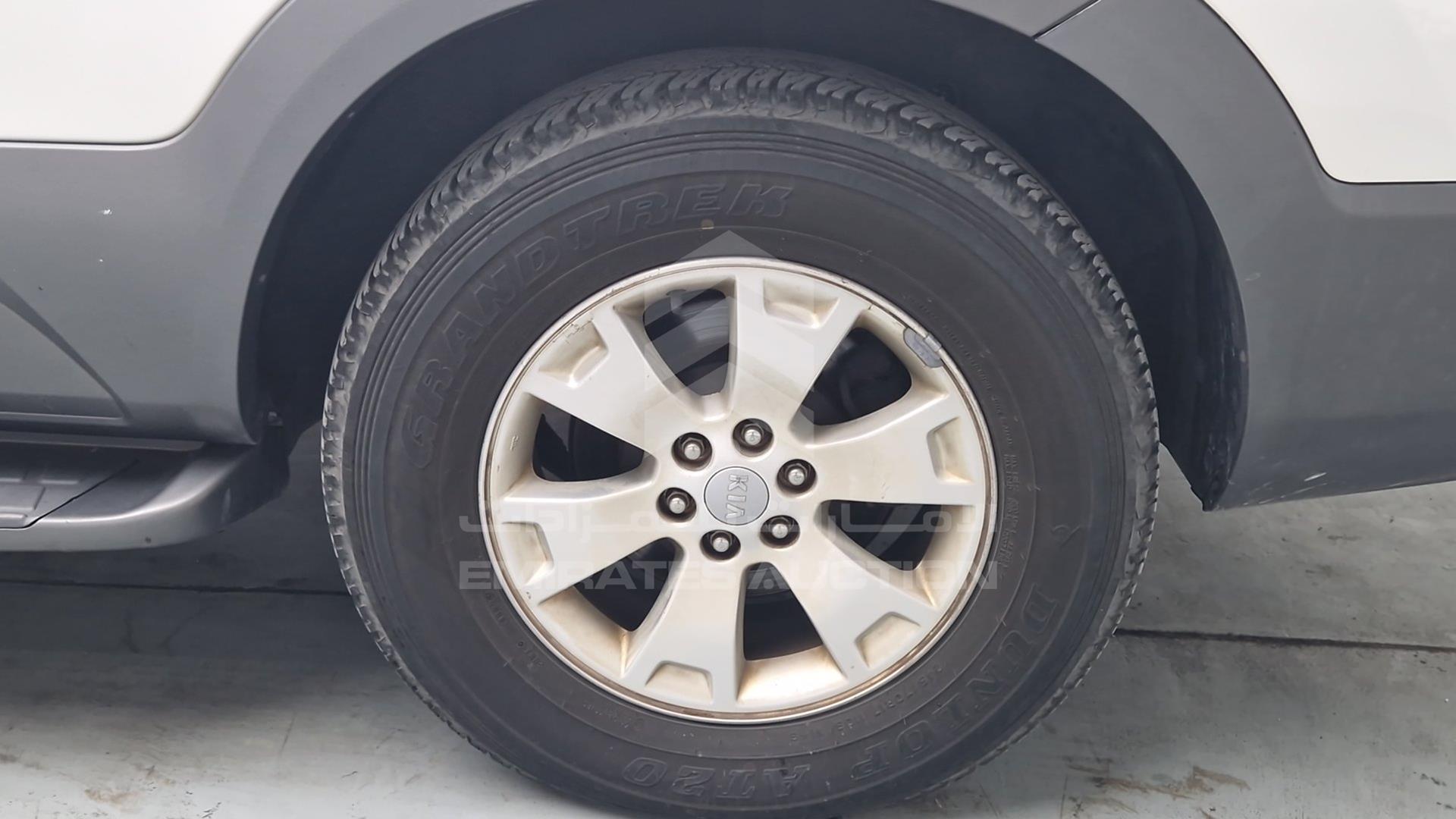 2012 KIA MOHAVE VIN: KNAKN8118C5075467