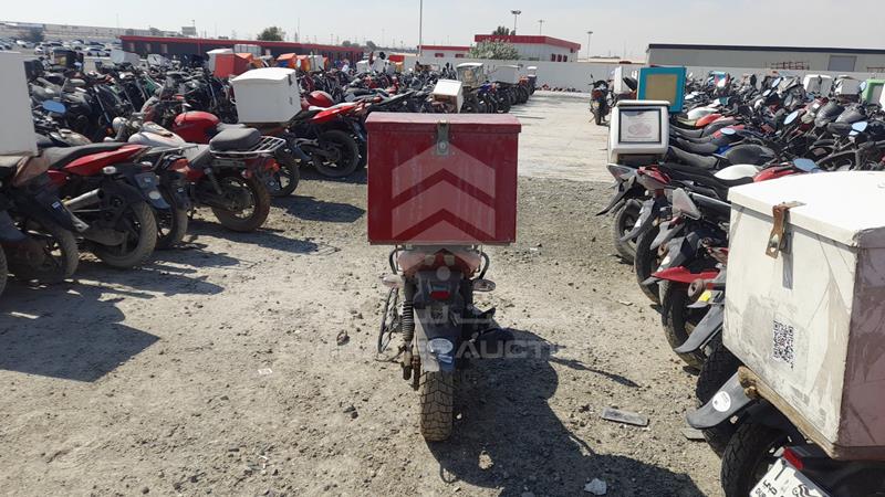 MD2A12DZ9FCG62914 Auction: EmiratesAuction Lot: 406804 MD2A12DZ9FCG62914 Bajaj 180 CC 2016 RED Photo 8