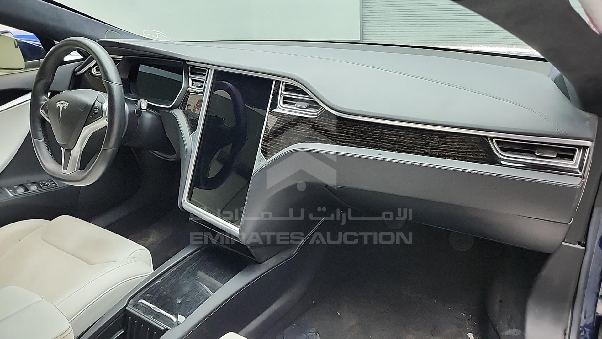 2018 TESLA MODEL S VIN: 5YJSA7E22JF237780