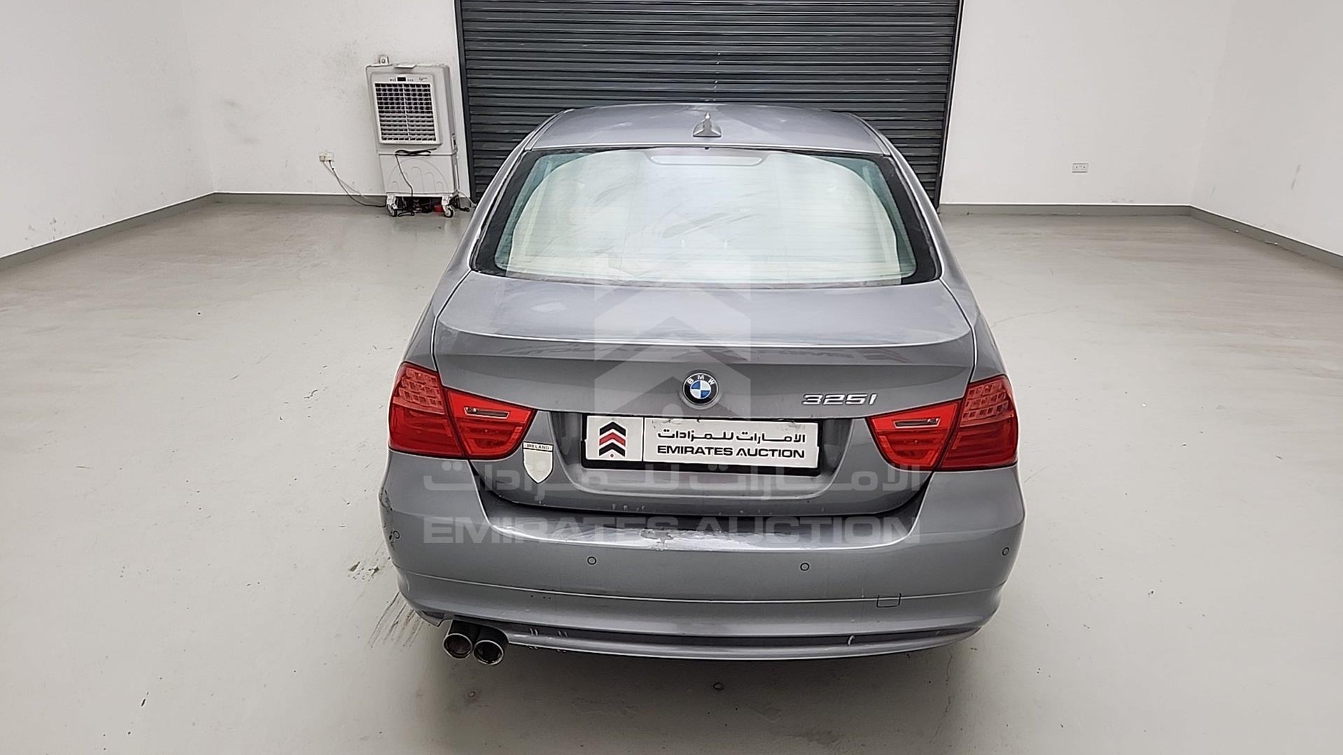 2009 BMW 325 VIN: WBAPH11019A167760