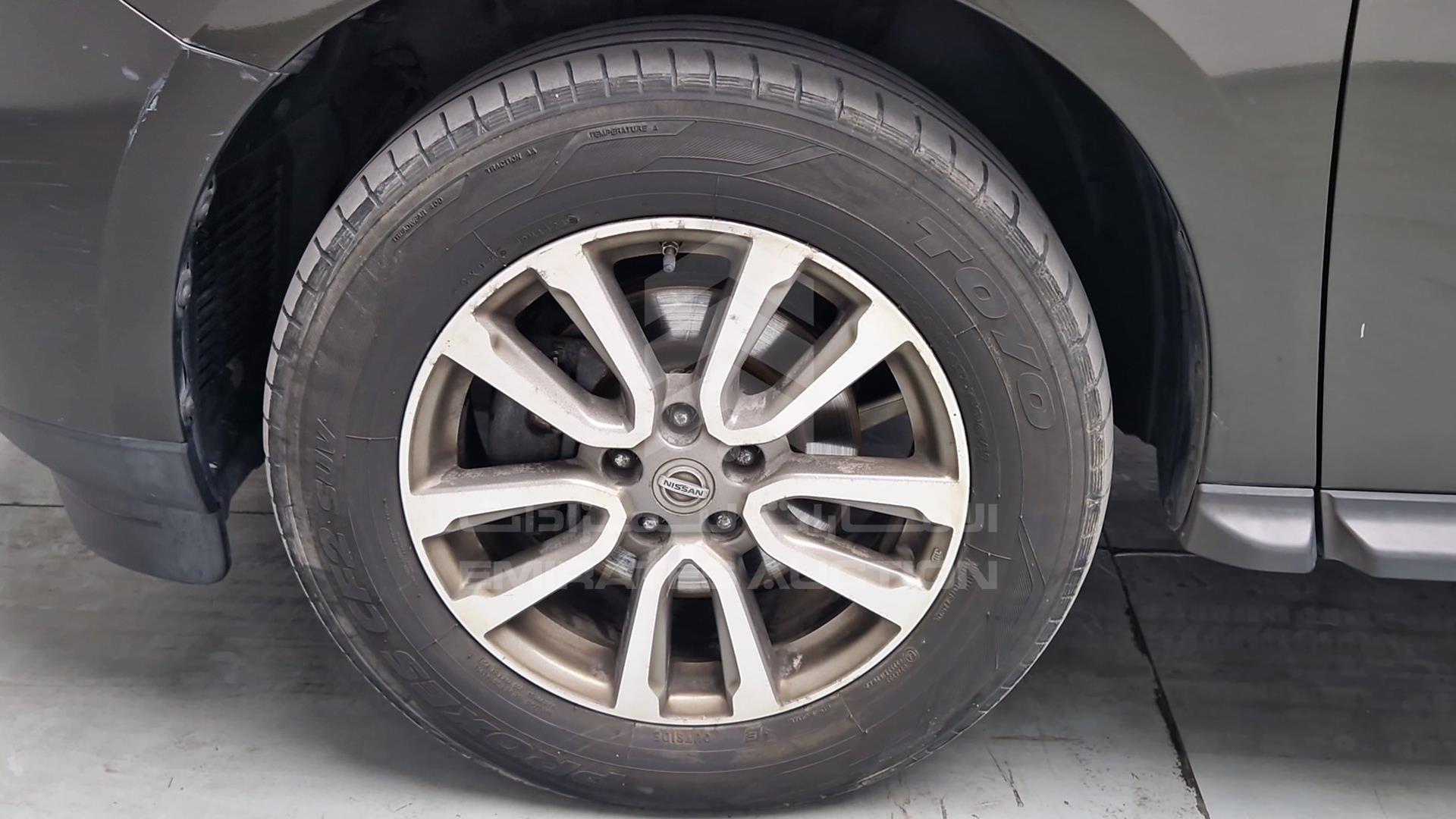 2015 NISSAN PATHFINDER VIN: 5N1AR2M55FC653759