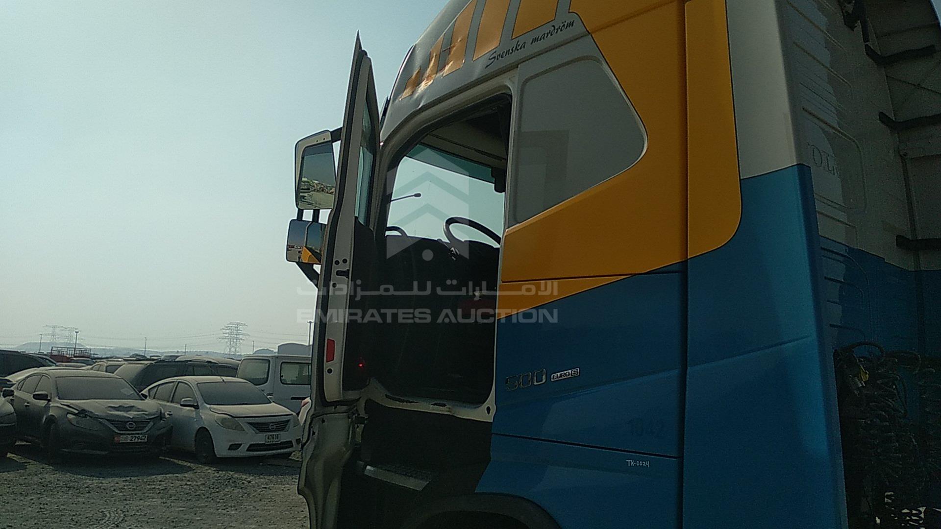 2016 VOLVO --- VIN: YV2RT40A4GB759446
