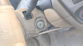 2013 Nissan Sunny — Keys — Photo 4 — Thumbnail