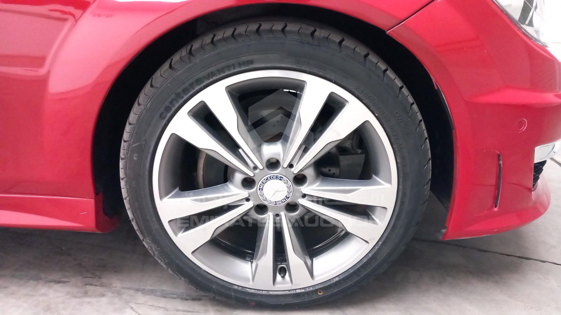 2010 MERCEDES C 300 VIN: WDDGF5EBXAR105572