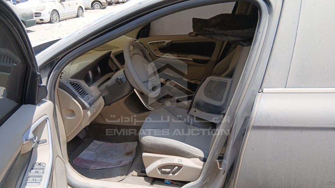 2012 Volvo XC 60 — Front Left Driver Seat View — Photo 12