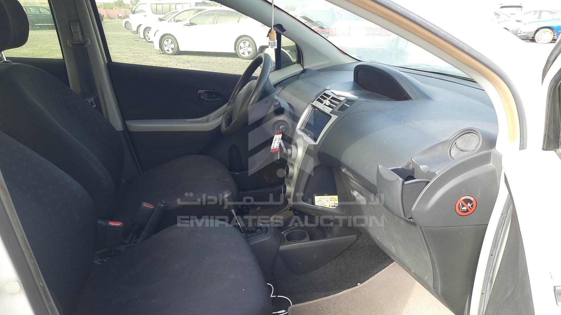 2008 TOYOTA YARIS VIN: JTDKW923585089579