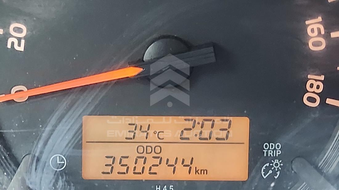 2015 Toyota Hiace — Odometer Reading — Photo 2