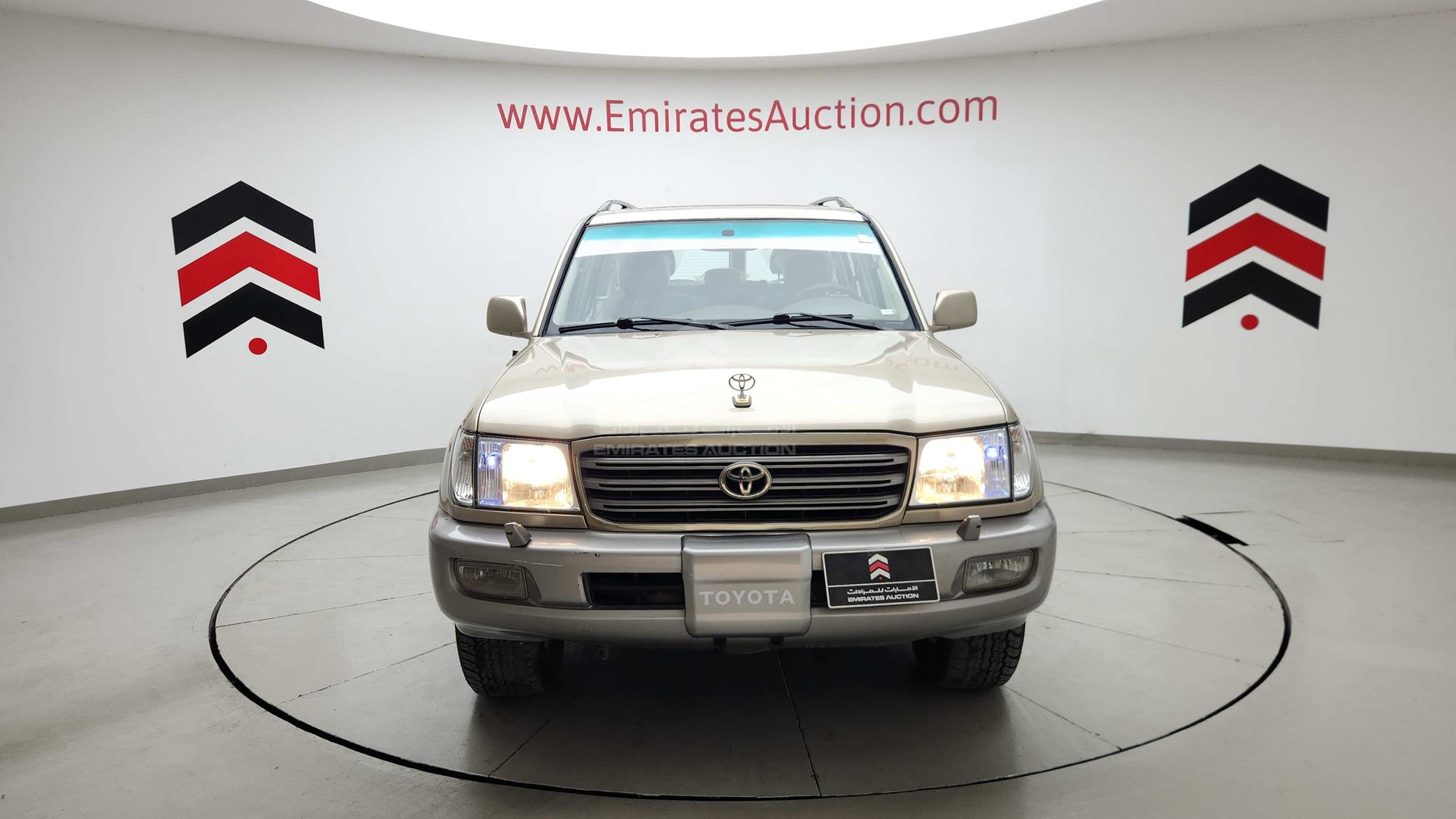 2005 TOYOTA LAND CRUISER VIN: JTEHT05J052069029