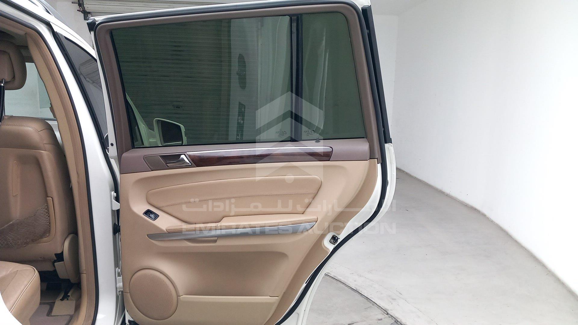 2011 MERCEDES GL 500 VIN: WDCBF8GE2BA653329