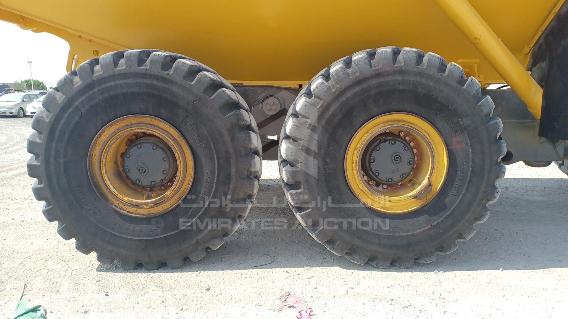 2015 KOMATSU HM400-2R VIN: KMTHM010C29007349