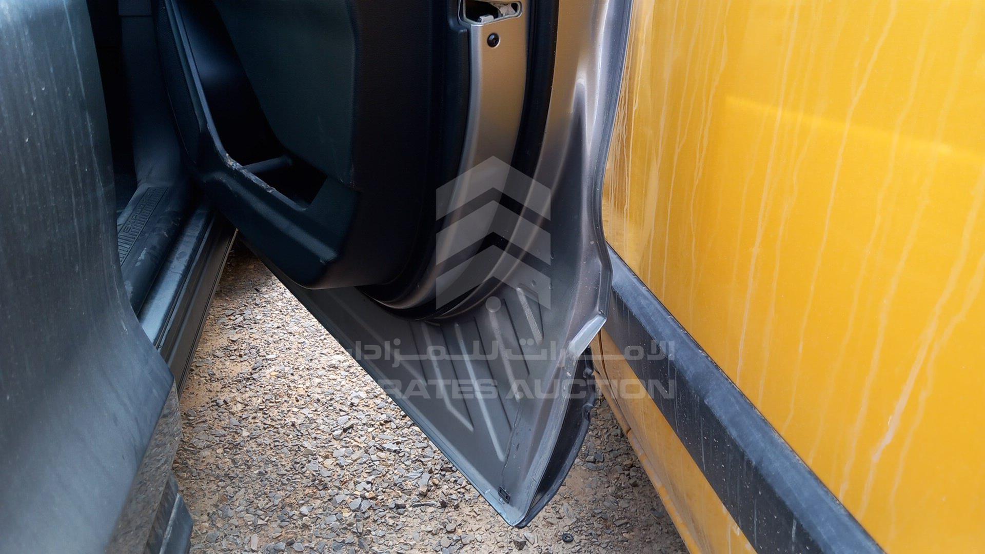 2021 FORD EXPLORER VIN: 1FMSK8BB5MGA51261