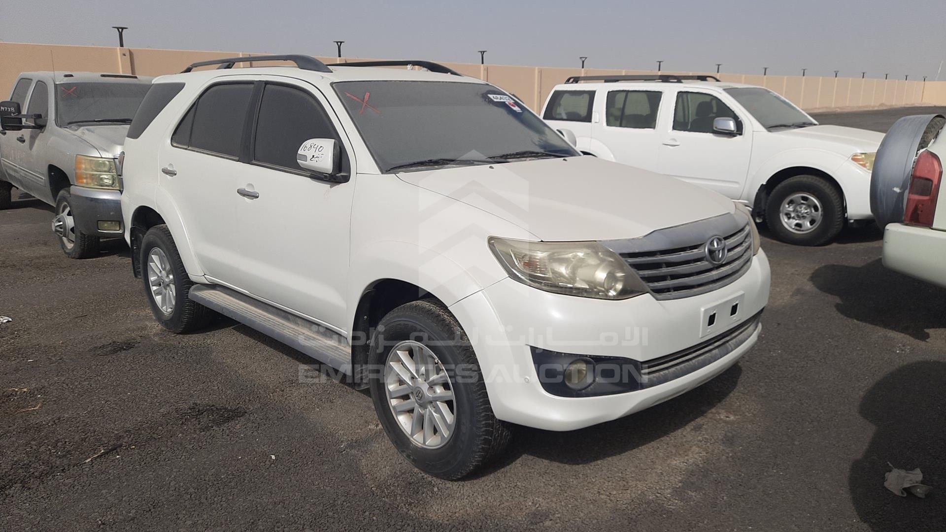 2014 TOYOTA FORTUNER VIN: MHFYU59G6E7034743