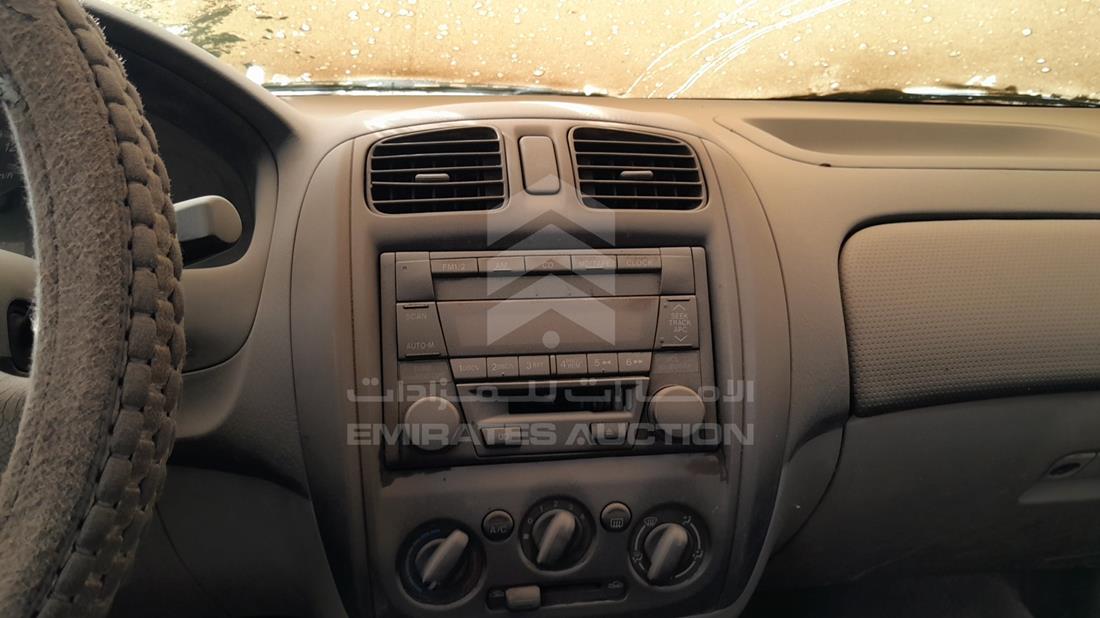 2003 Mazda 323 — Entertainment Systems & Camera Monitor & Navigation — Photo 16