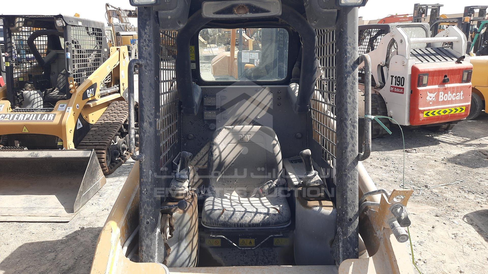 2019 CATERPILLAR 216B3 VIN: CAT0216BAPWK03234