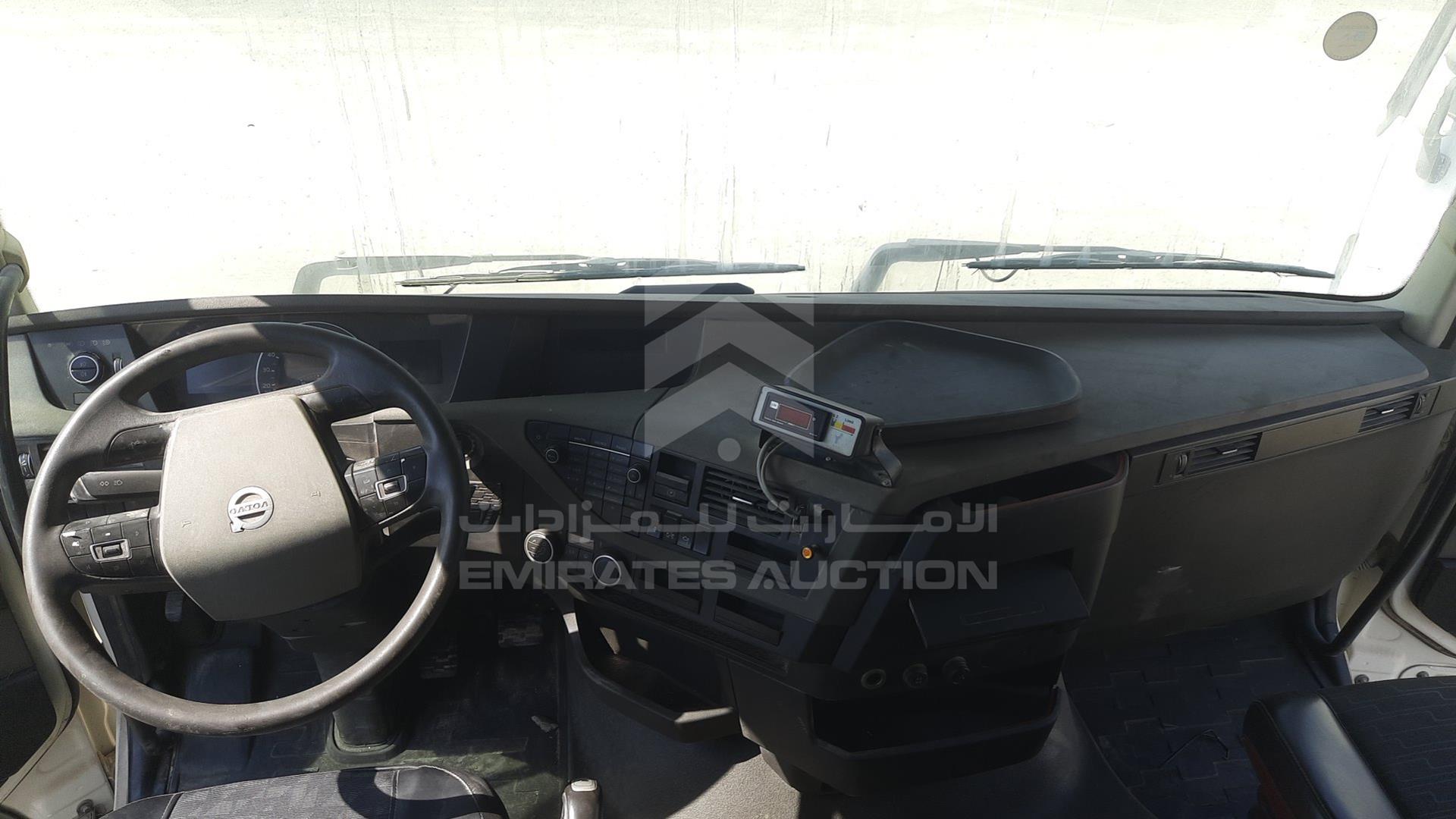 2014 VOLVO FH 440 VIN: YV2RS02D7EA765781