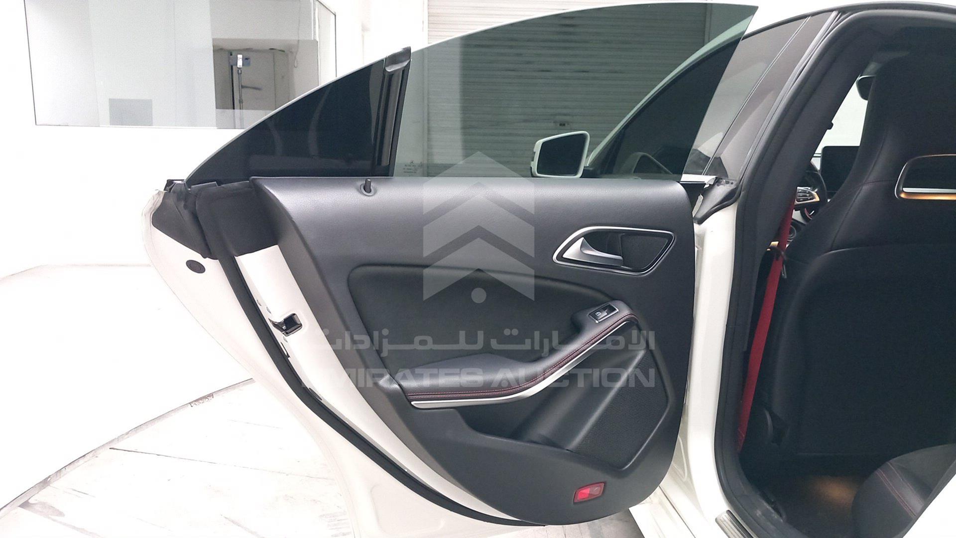 2018 MERCEDES CLA 250 VIN: WDDSJ4GB5JN562281