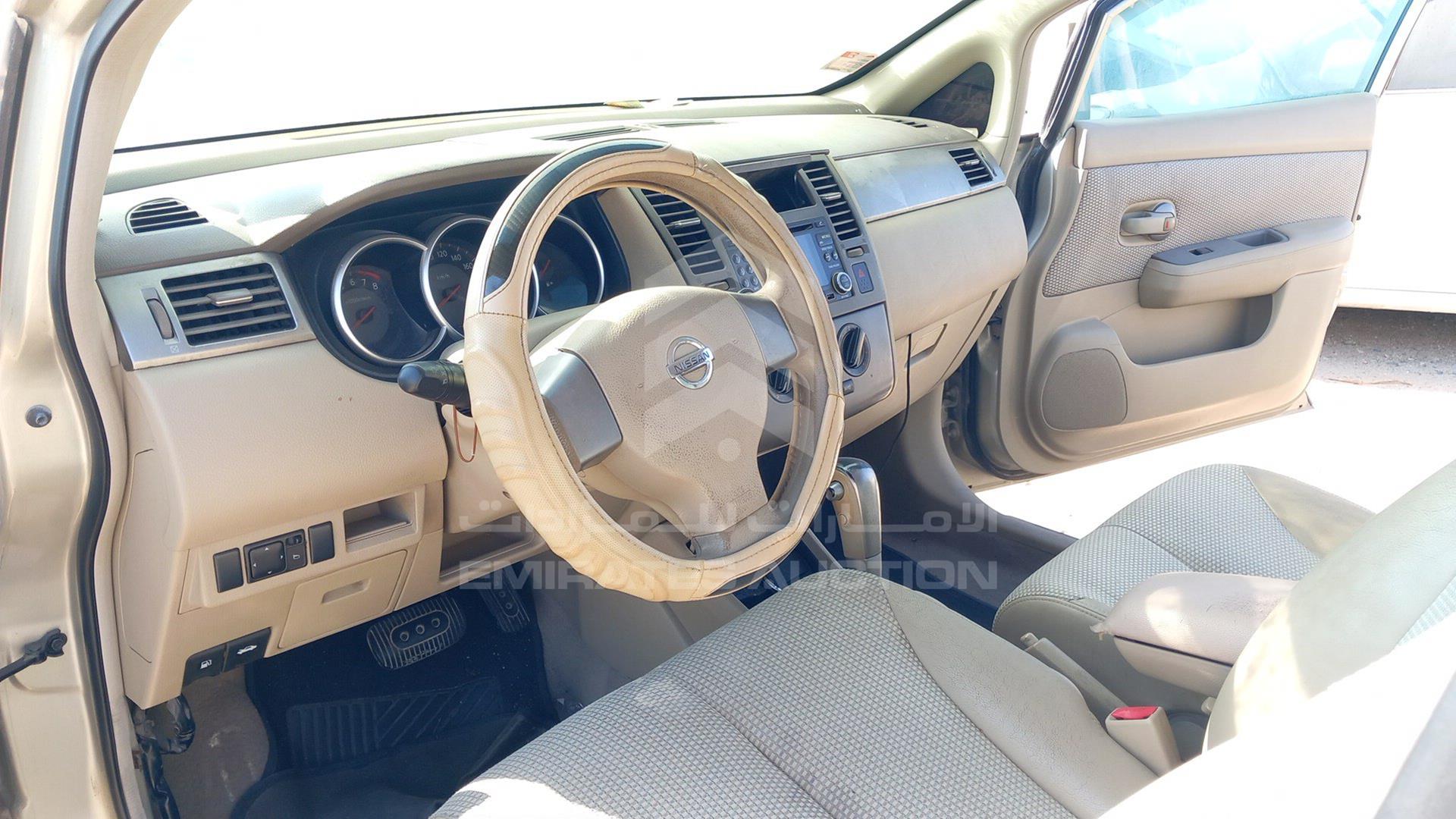 2008 NISSAN TIIDA VIN: JN1CC13CX8T005882