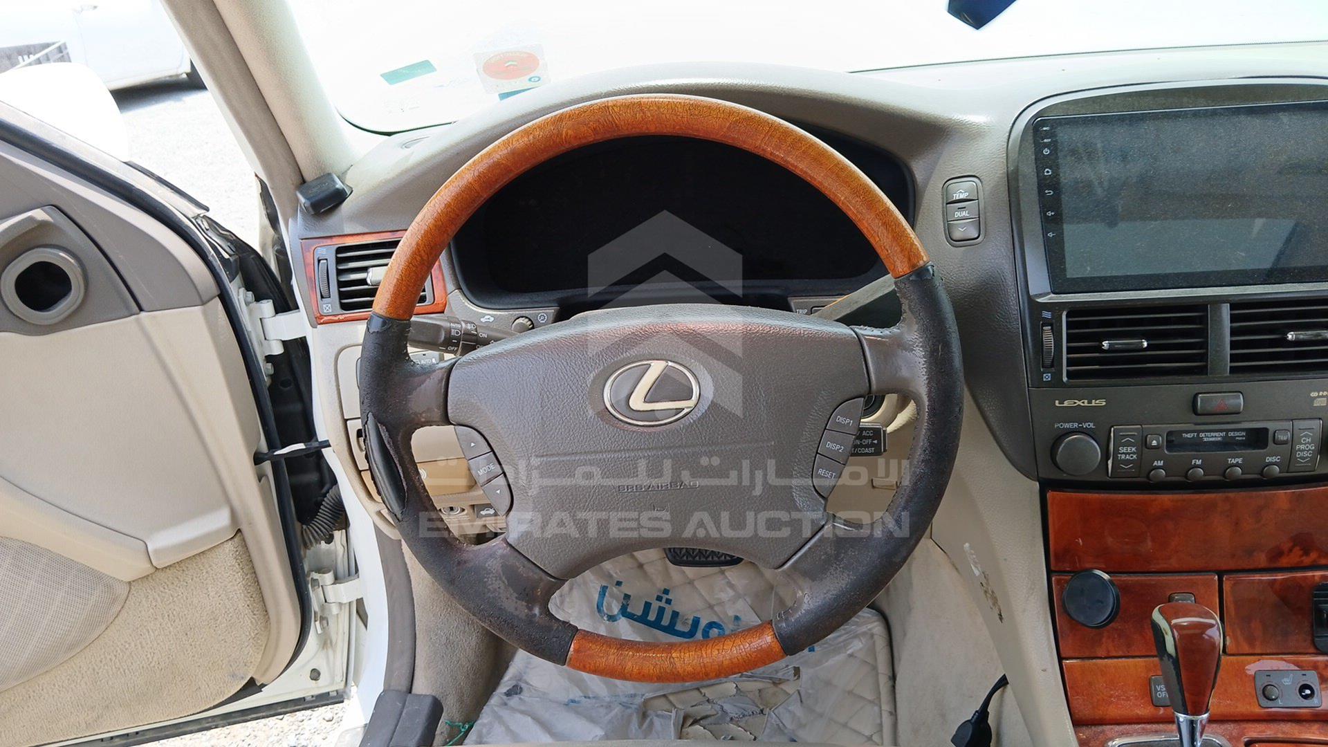 2001 LEXUS LS 430 VIN: JTHBN30F210016992