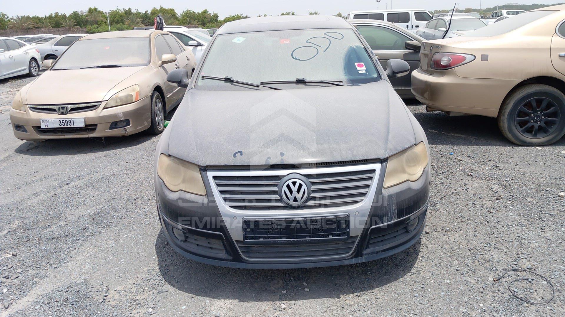 2011 VOLKSWAGEN PASSAT VIN: WVWBP13C1BP001328