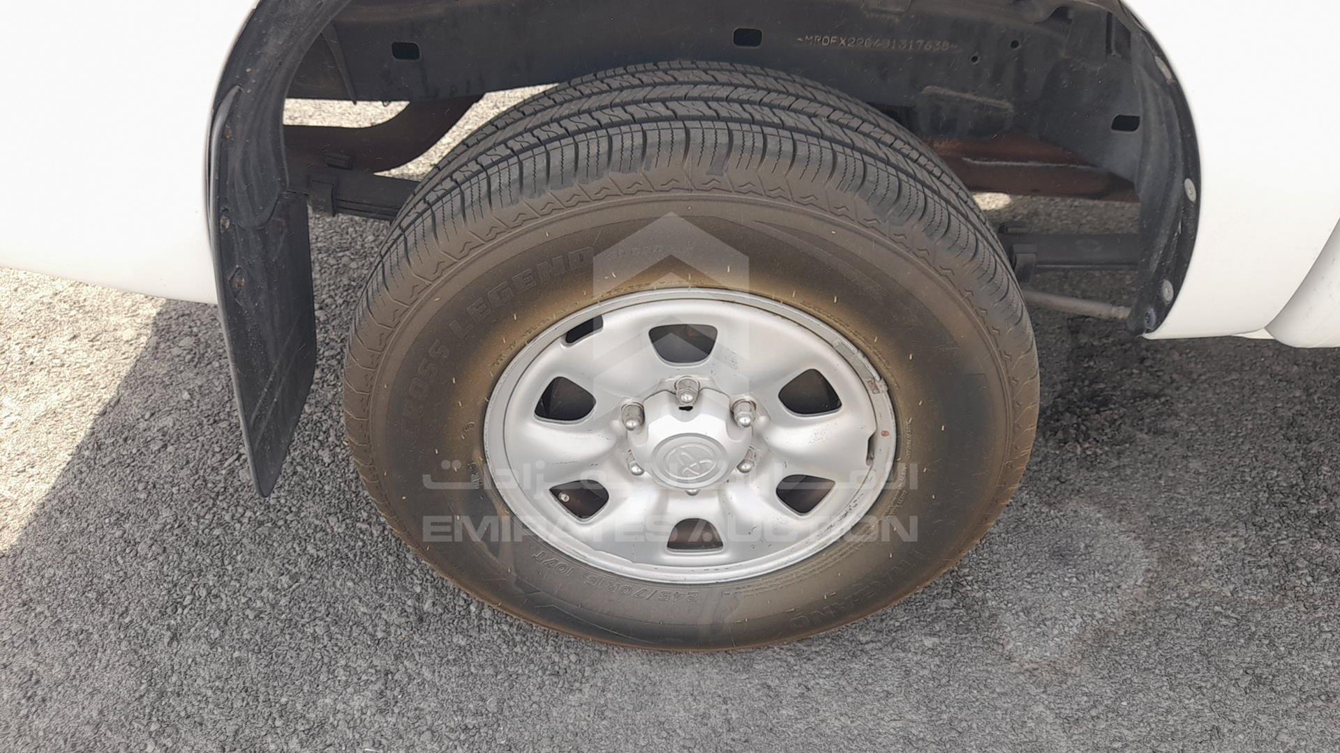 2009 TOYOTA HILUX VIN: MR0FX22G491317638