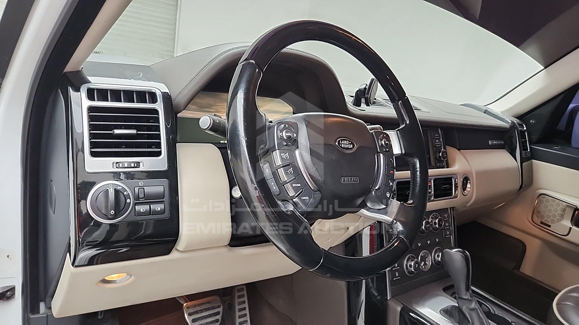 2011 RANGE ROVER --- VIN: SALLMAME4BA335303
