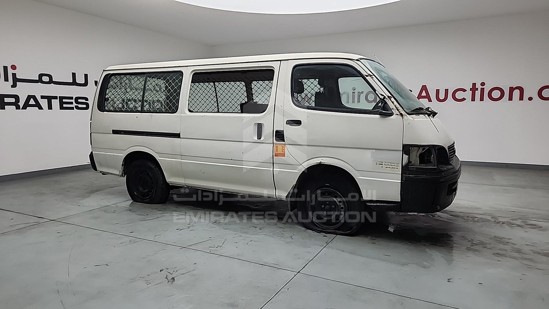 2004 TOYOTA HIACE VIN: RZH1157012858