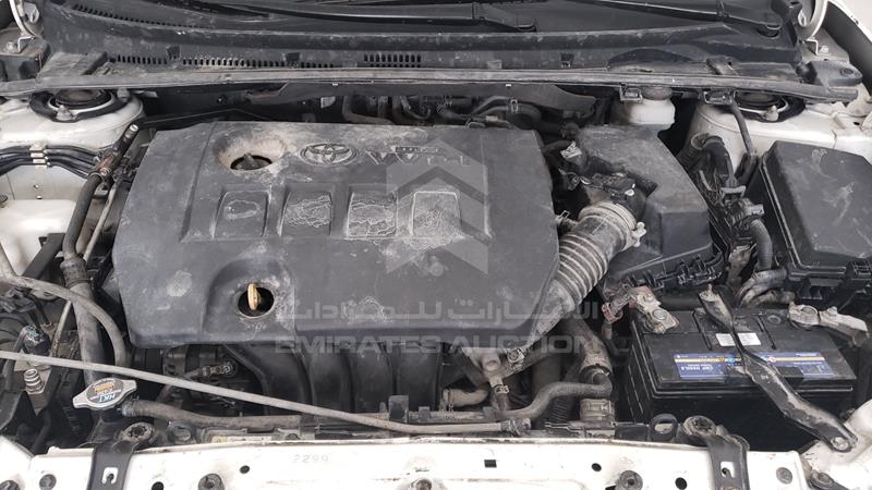 RKLBB9HE8J5212787 Auction: EmiratesAuction Lot: 404125 RKLBB9HE8J5212787 Toyota Corolla 2018 WHITE Photo 27