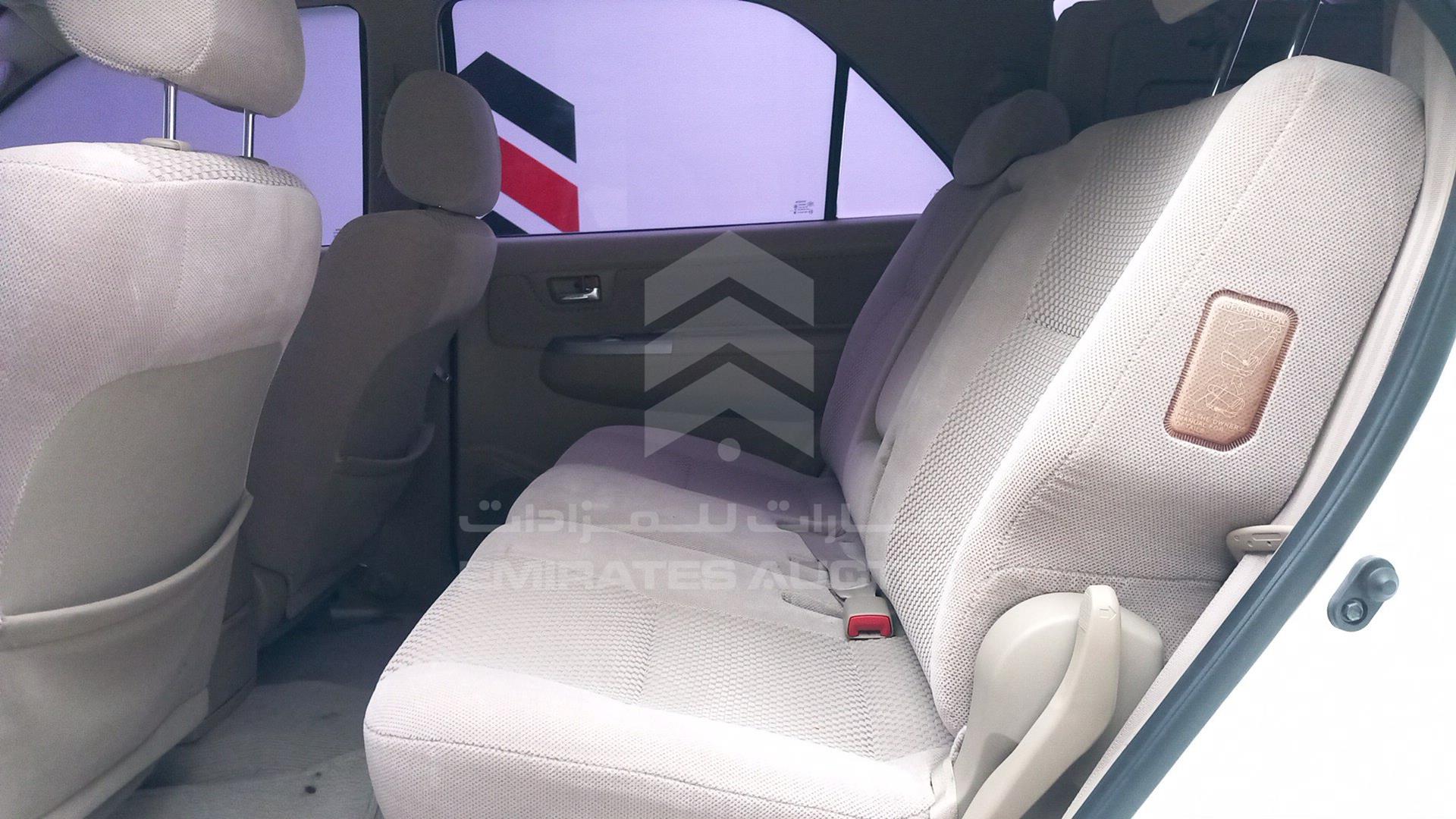 2011 TOYOTA FORTUNER VIN: MHFYX59G2B8018701