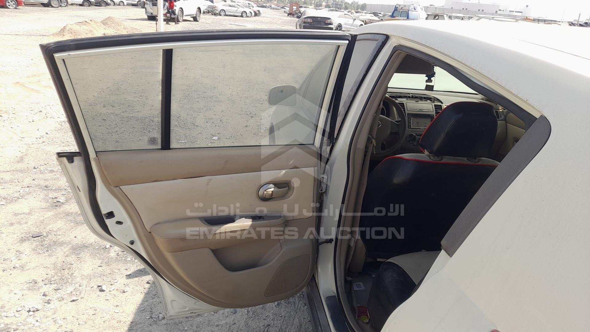 2008 NISSAN TIIDA VIN: JN1CC13C18T010405