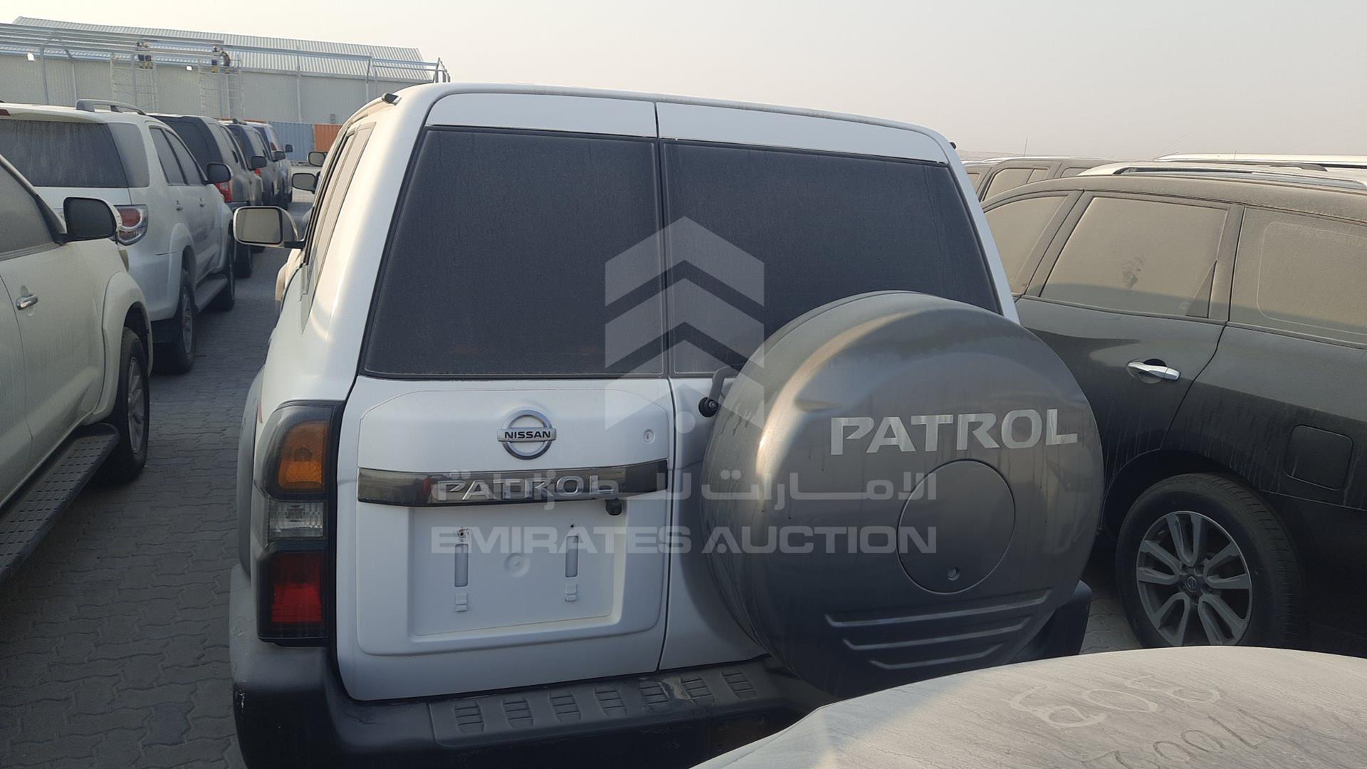 2010 NISSAN PATROL VIN: JN8FY15Y1AX581318
