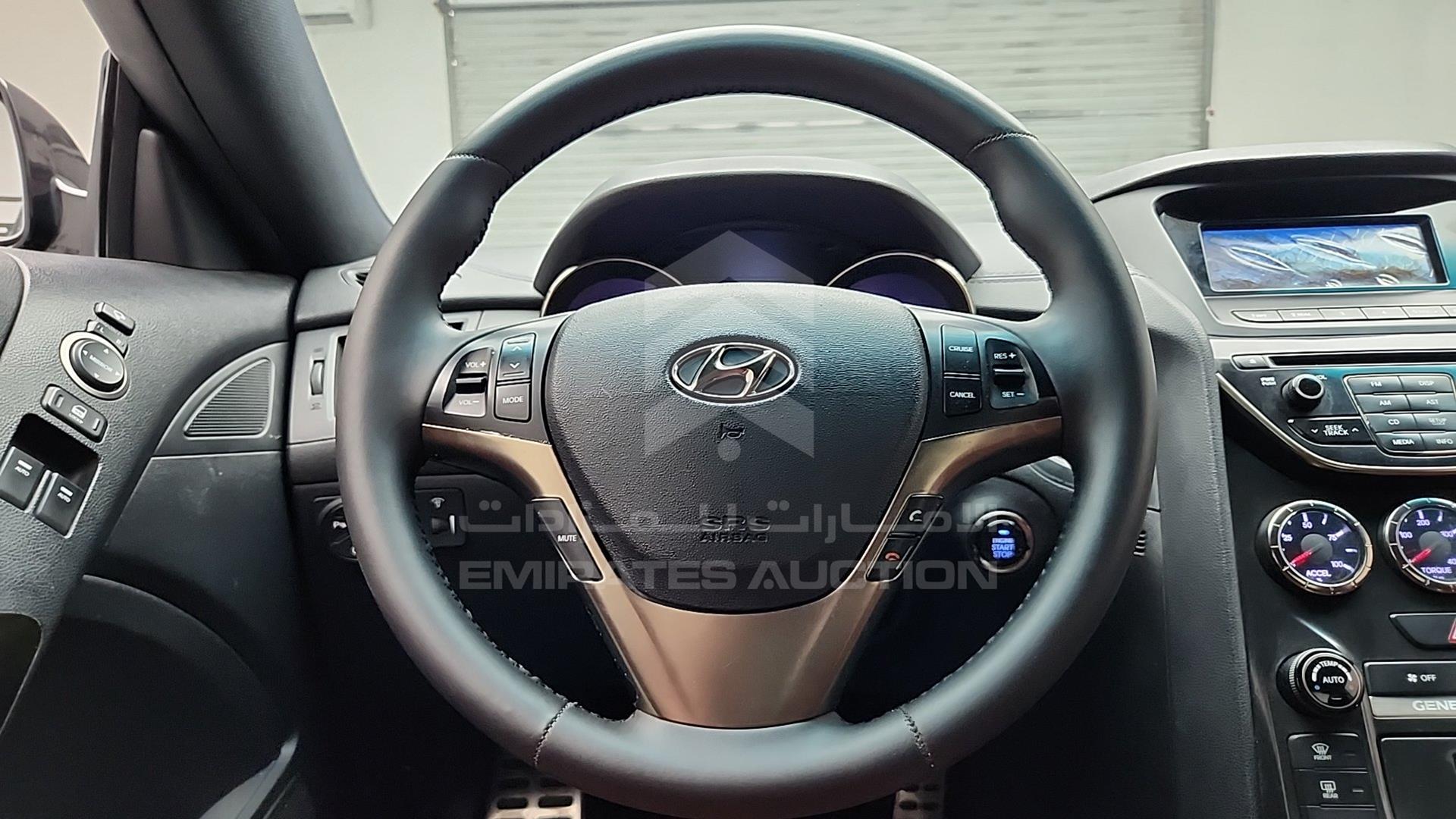 2015 HYUNDAI GENESIS VIN: KMHHU61H5FU116239