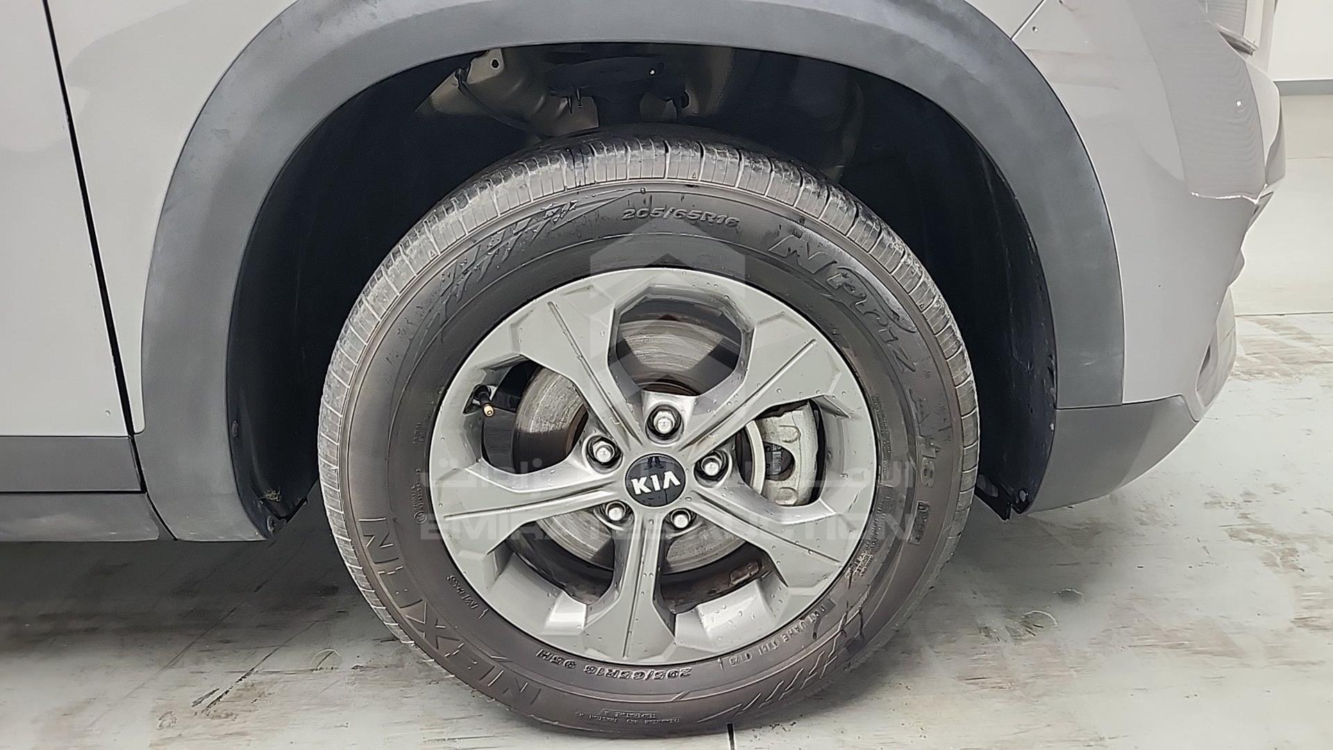 2020 KIA SELTOS VIN: MZBEP814XLN113827