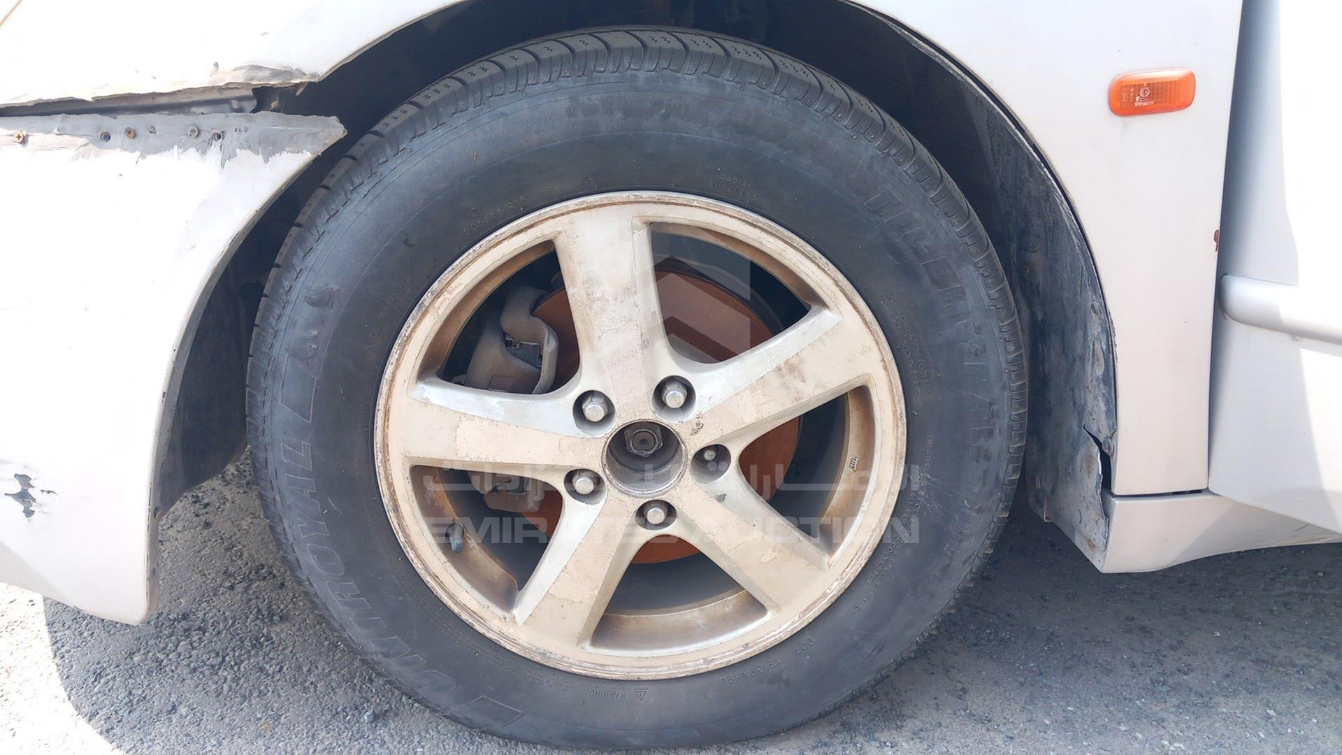 2004 HONDA ACCORD VIN: JHMCM56734C400916