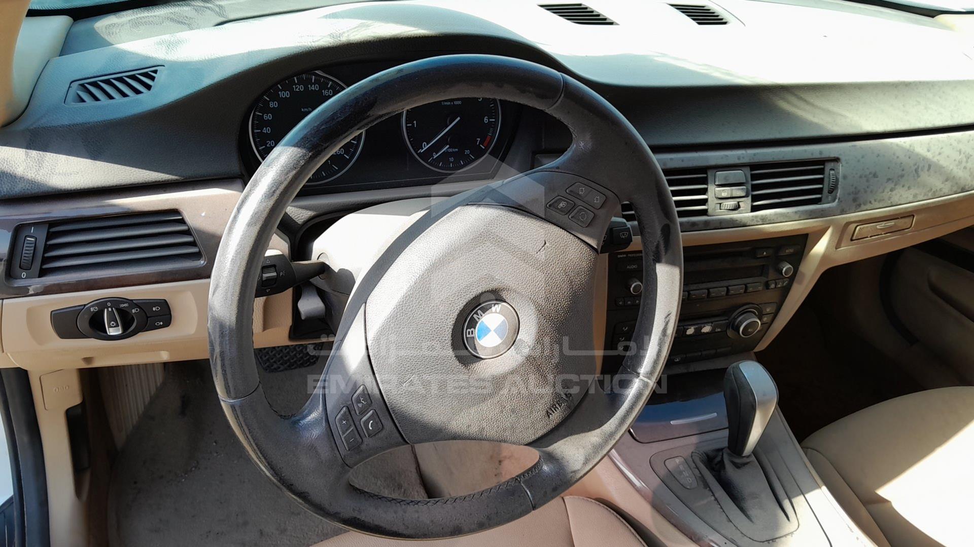 2011 BMW 320I VIN: WBAPG5105BA846365