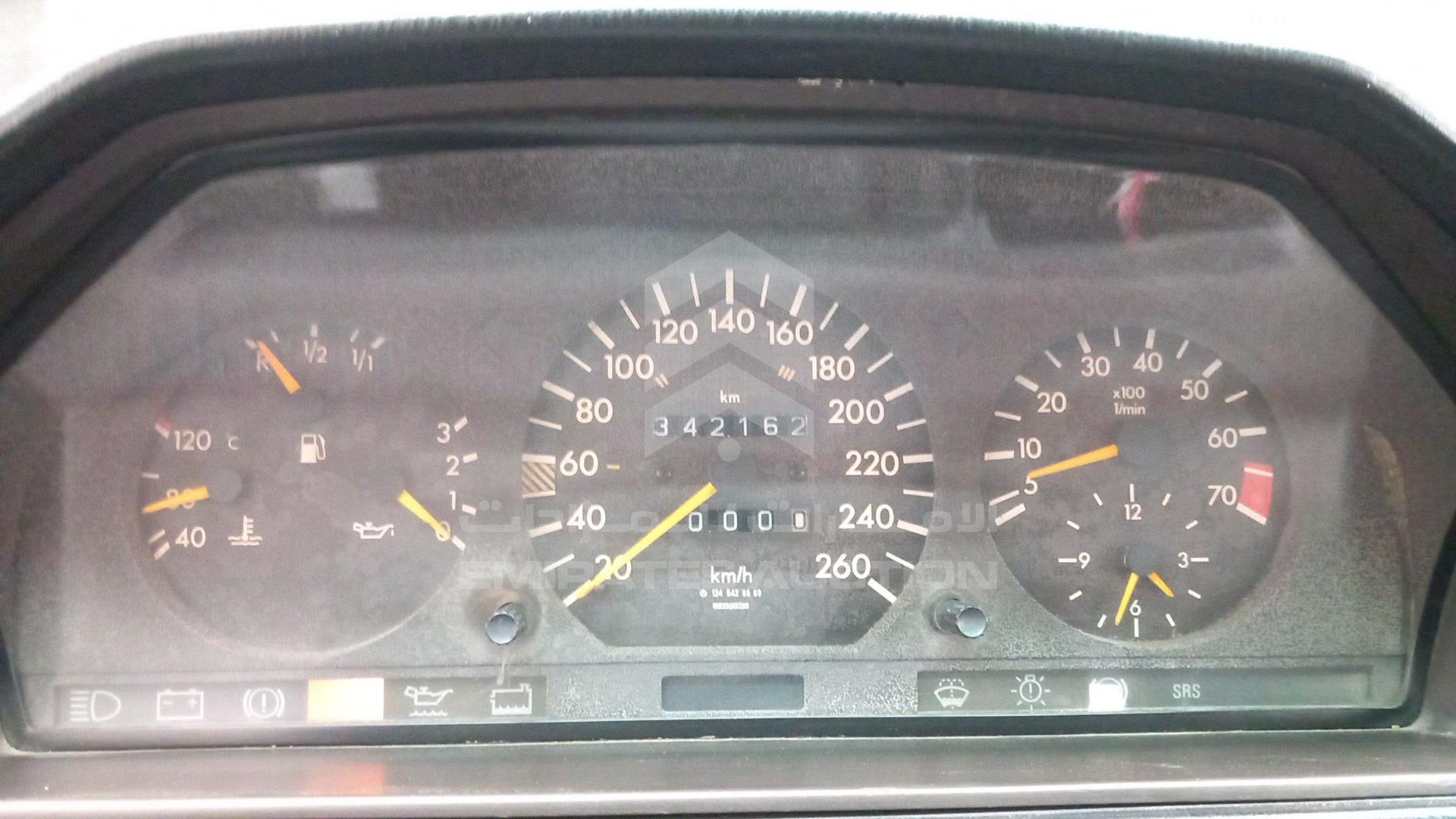 1993 MERCEDES E320 VIN: WDB1240321B880273