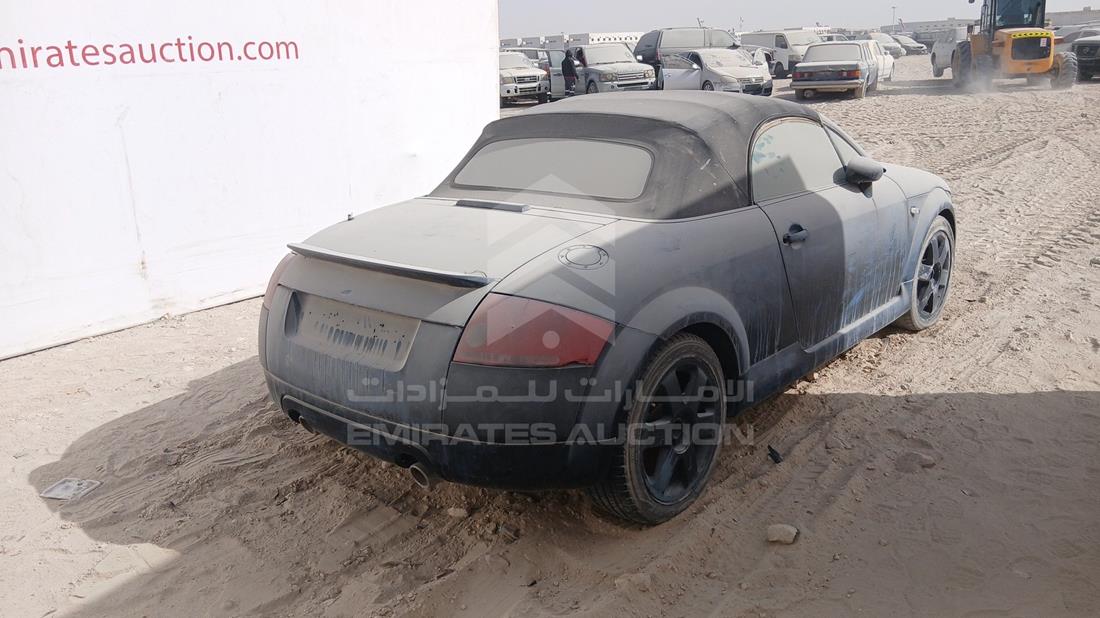 اودي تى تى 2002 — الزاوية الخلفية اليمنى — صورة 8