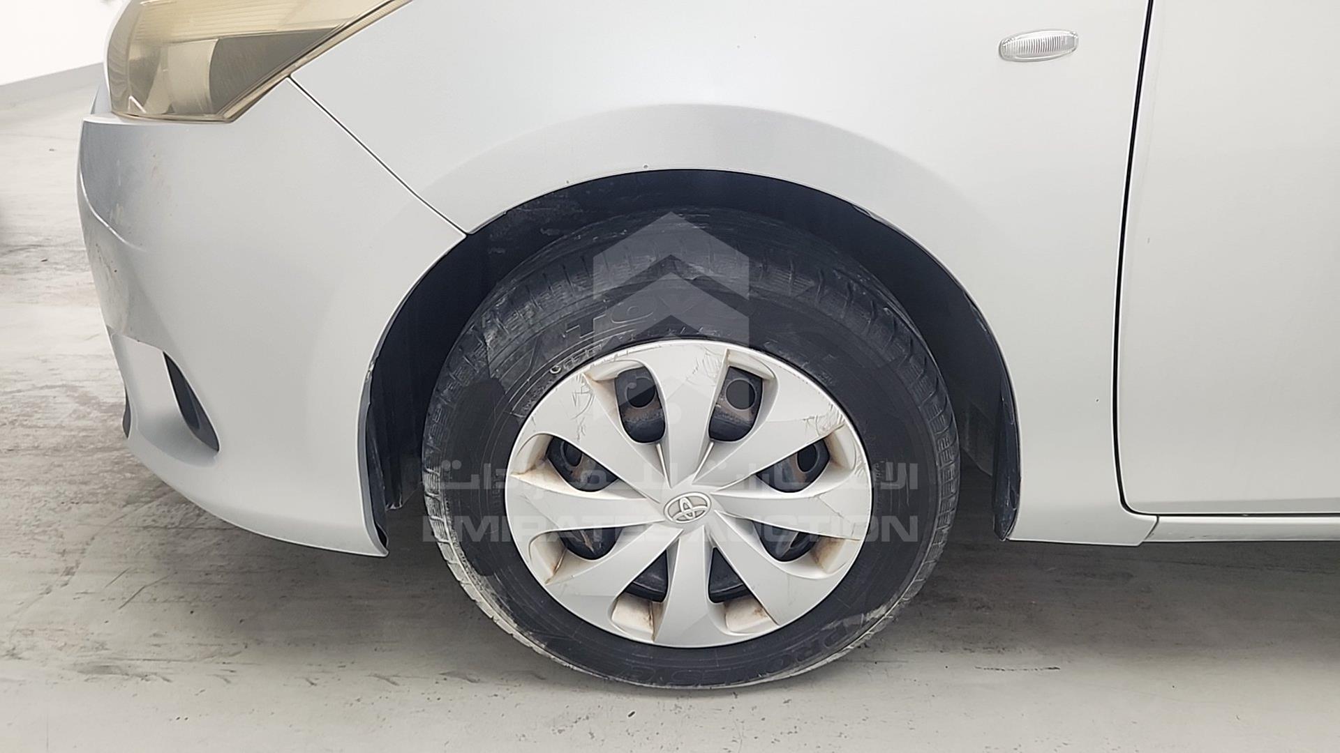 2015 TOYOTA YARIS VIN: MHFBT9F38F6037670